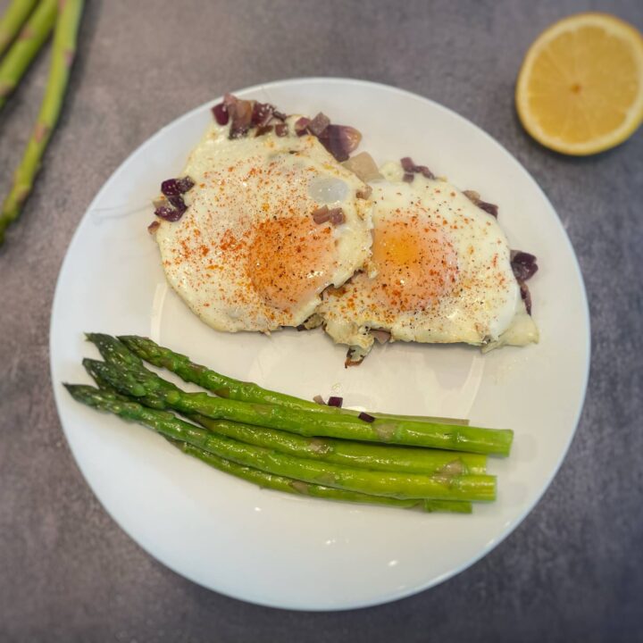 Healthy Keto Eggs and Asparagus
