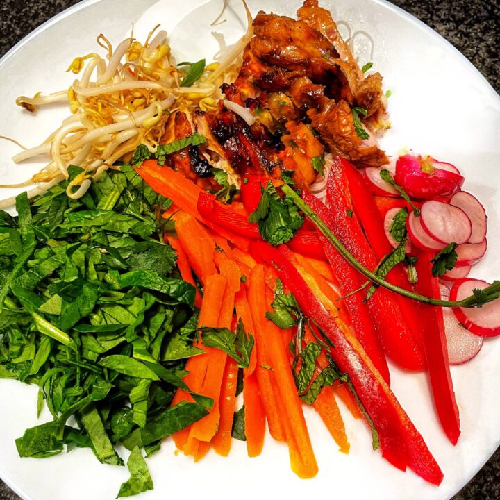 Vietnamese Lemongrass Chicken & Vegetables