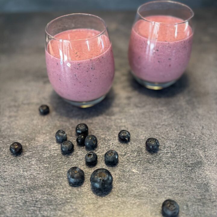 Superfood Berry and Pitaya Smoothie
